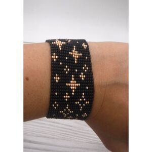 Loom Beaded Bracelet Black w/ Rose Gold Stars